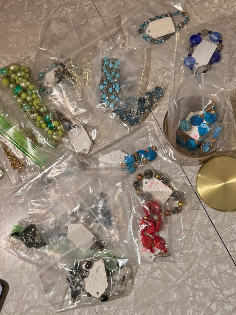Rainbow Jewelry Mystery Jar 🌈 10+ Pieces Color-Sorted Handmade Bundle - Picture 3 of 3